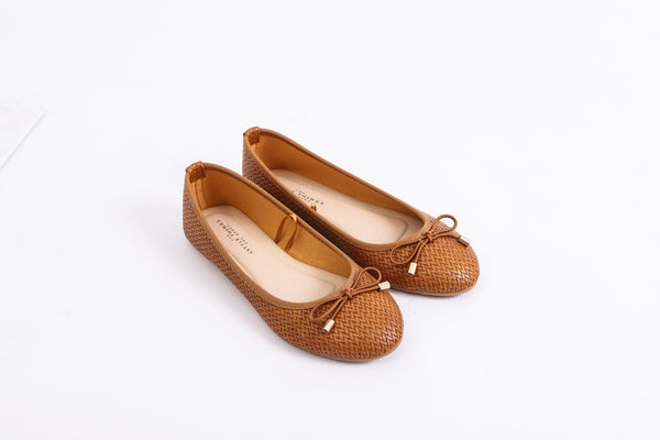 TLTSN DANIELA Brown Flatshoes